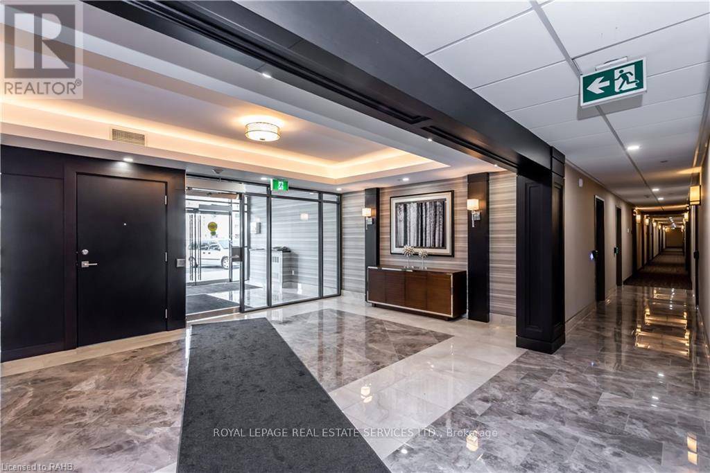 Hamilton (stoney Creek), ON L8E0K3,101 Shoreview PL #323