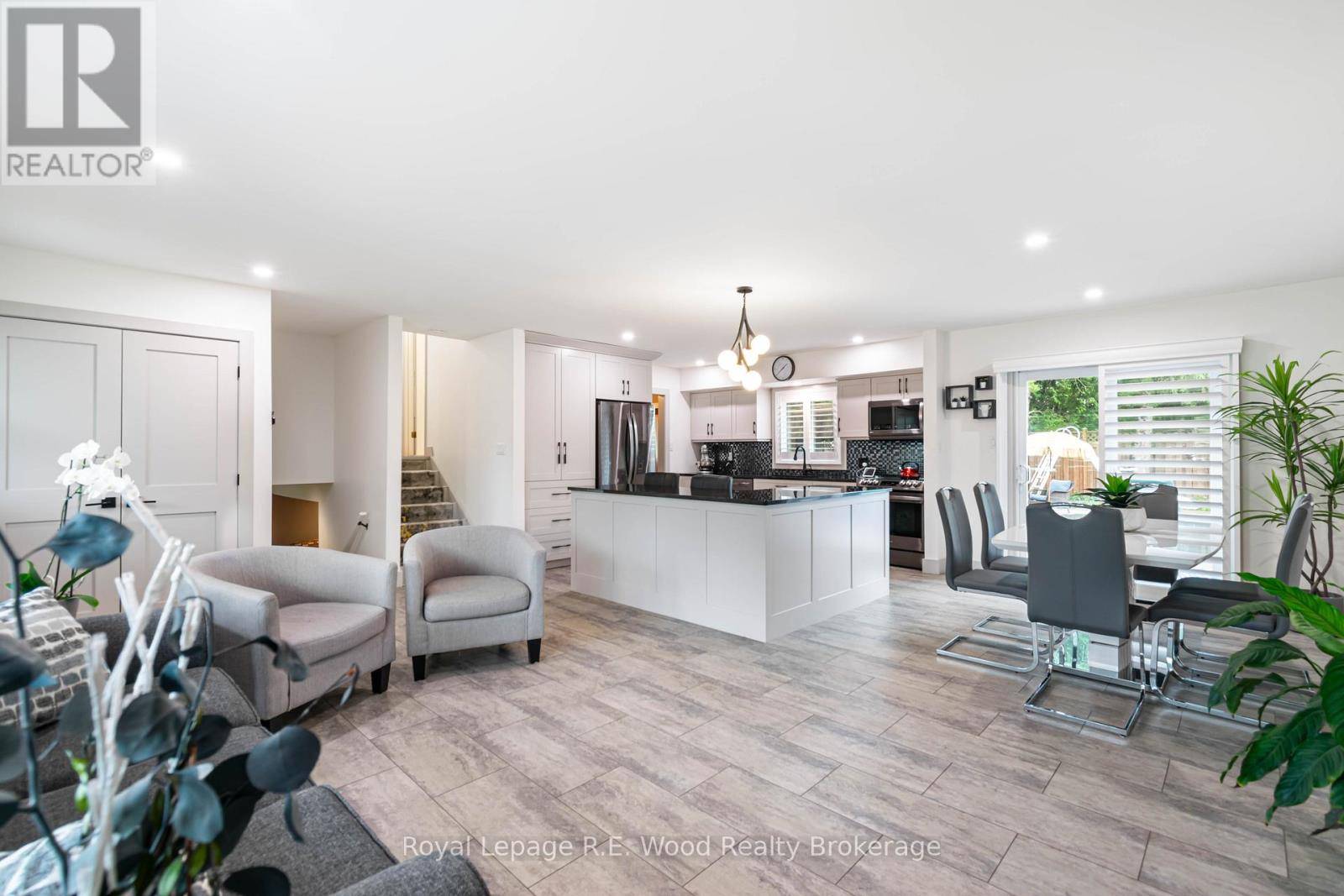 Tillsonburg, ON N4G4K6,32 DEVON COURT