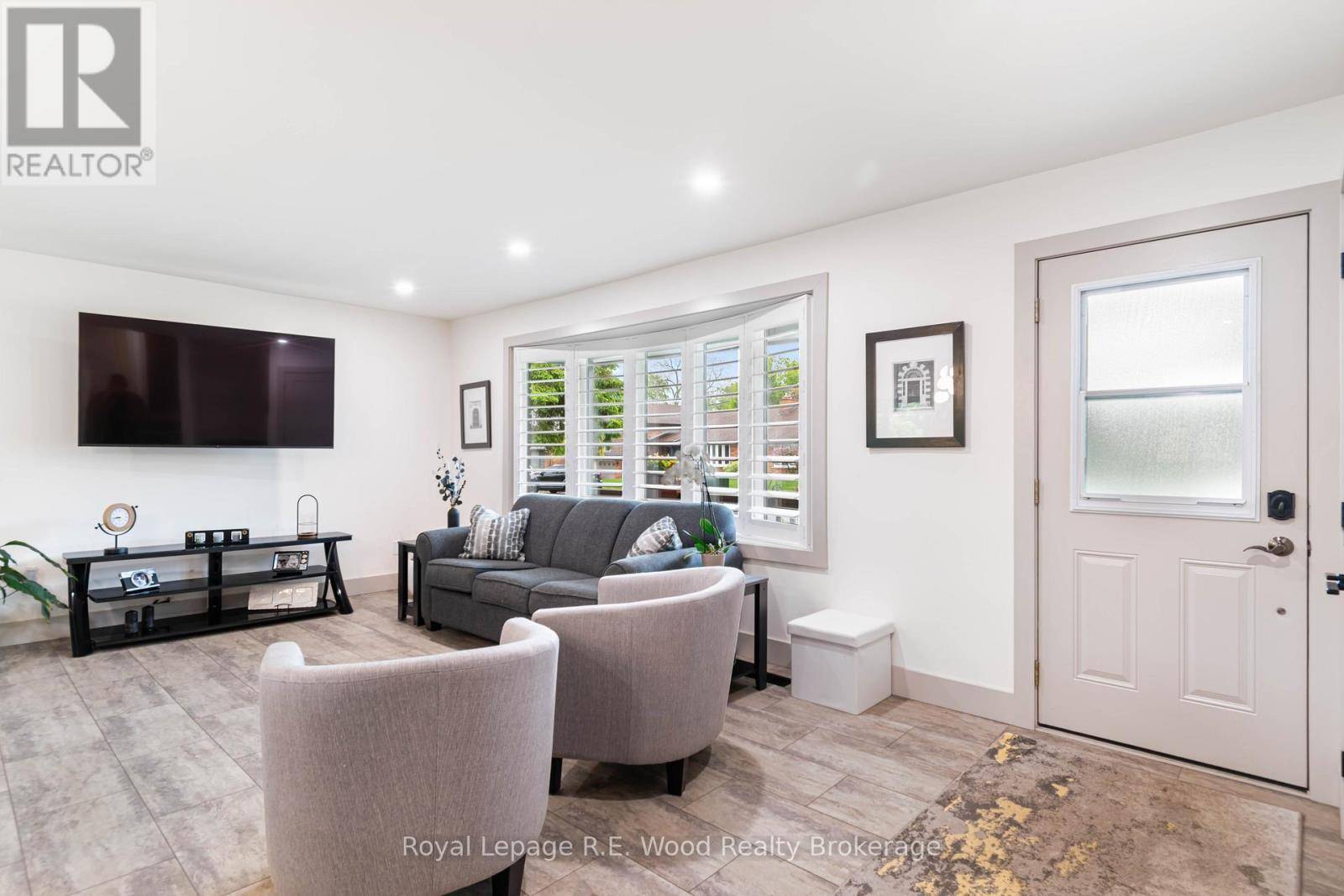 Tillsonburg, ON N4G4K6,32 DEVON COURT