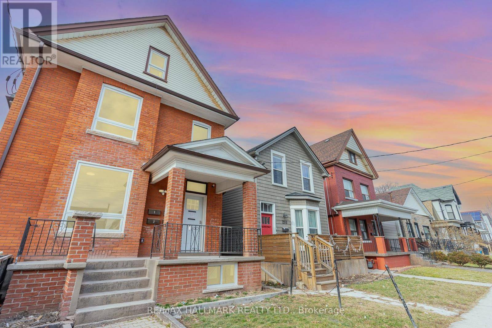 Hamilton (landsdale), ON L8L5T2,291 Emerald ST North #2nd