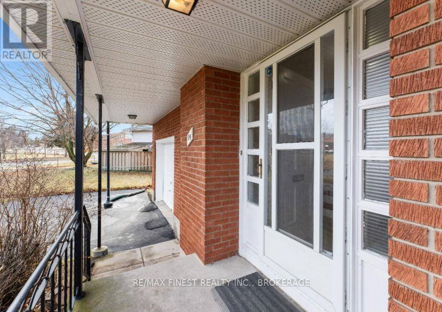 Kingston (central City West), ON K7M1L6,14 MACHAR PLACE