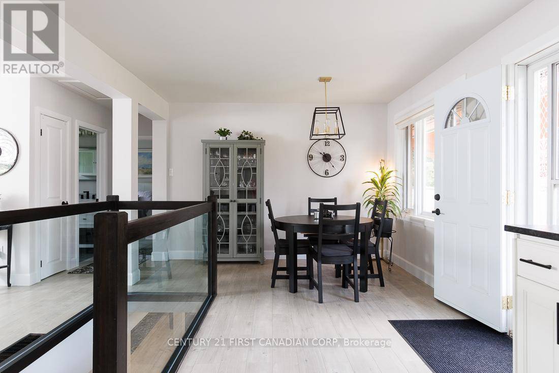 London East (east O), ON N5W1N6,82 QUEENSTON CRESCENT
