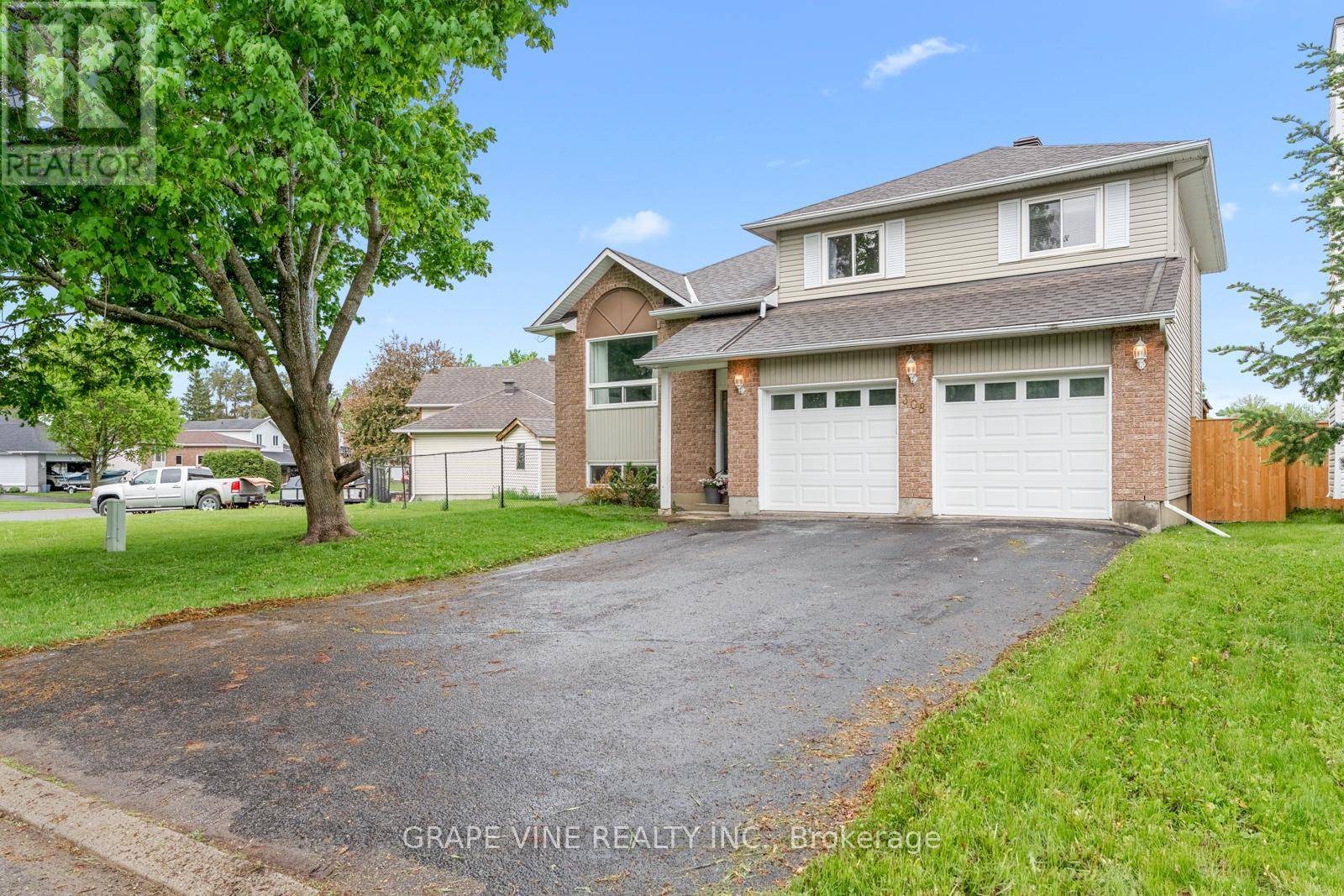 Clarence-rockland, ON K4K1N8,308 BONAVISTA STREET