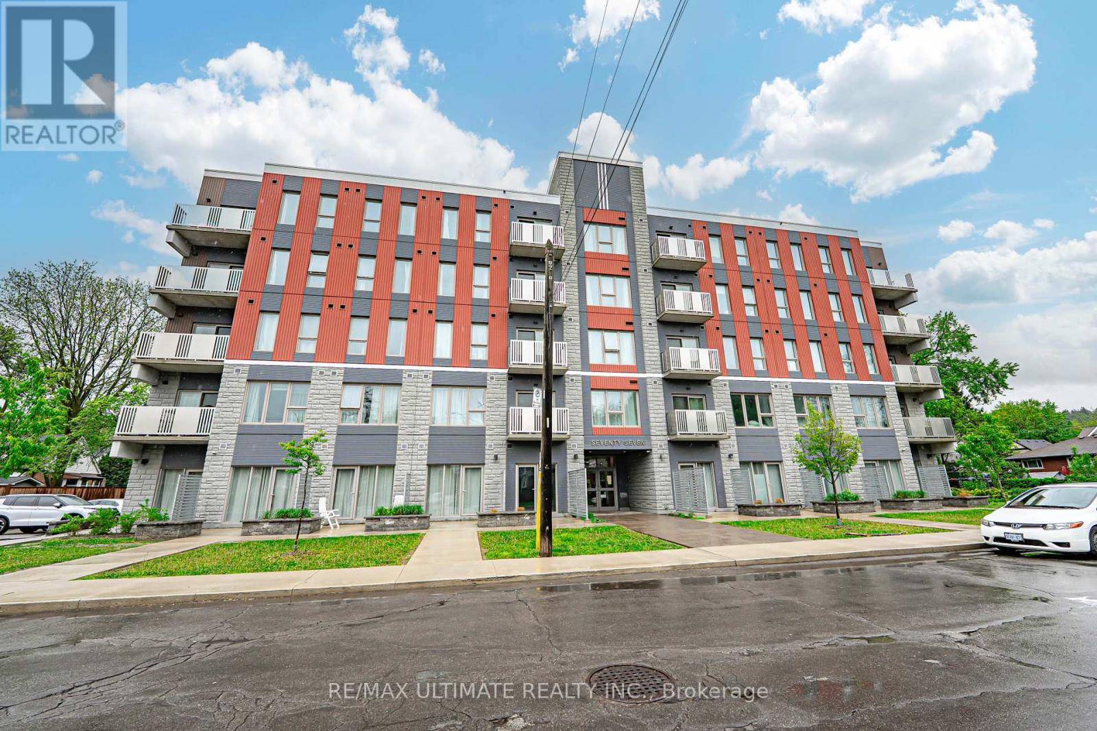 Hamilton (ainslie Wood), ON L8S3A1,77 Leland ST #401