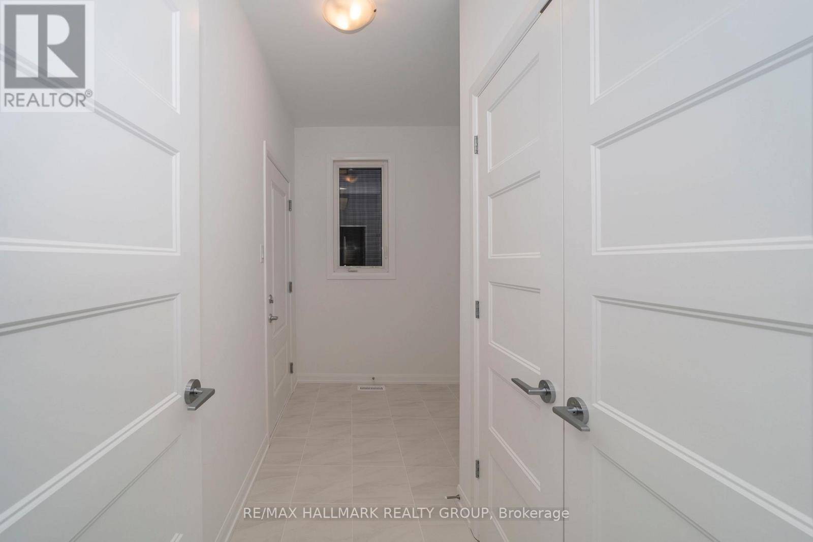 Clarence-rockland, ON K4K0M5,1264 DIAMOND STREET