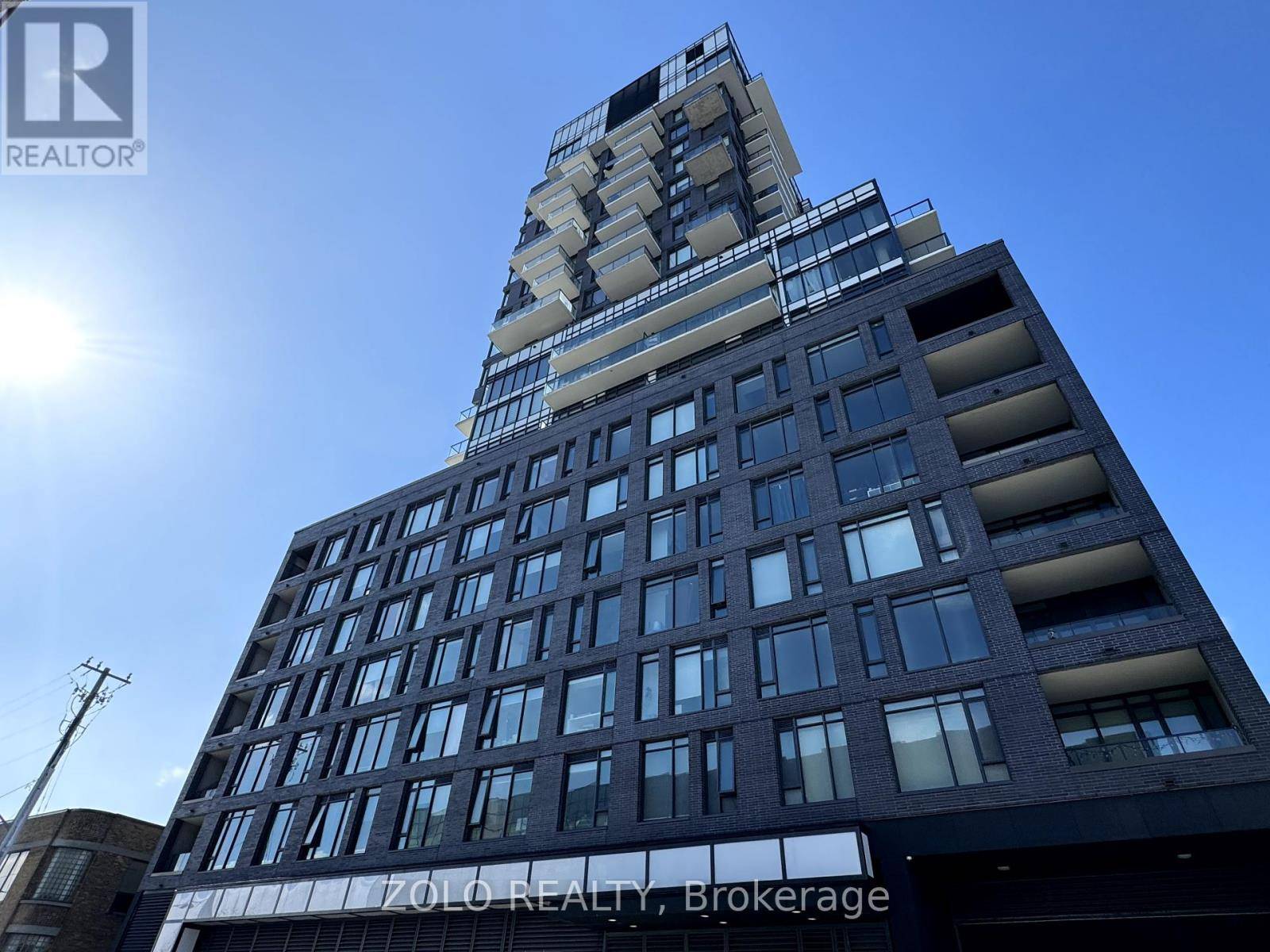 Ottawa, ON K2P1J5,203 Catherine ST #904