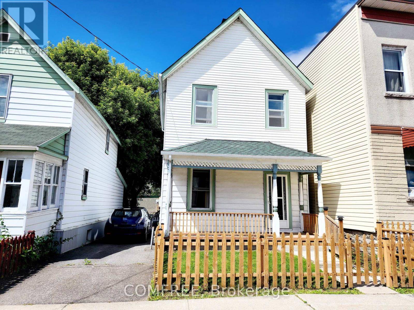 Ottawa, ON K1S4J8,274 BELL STREET S