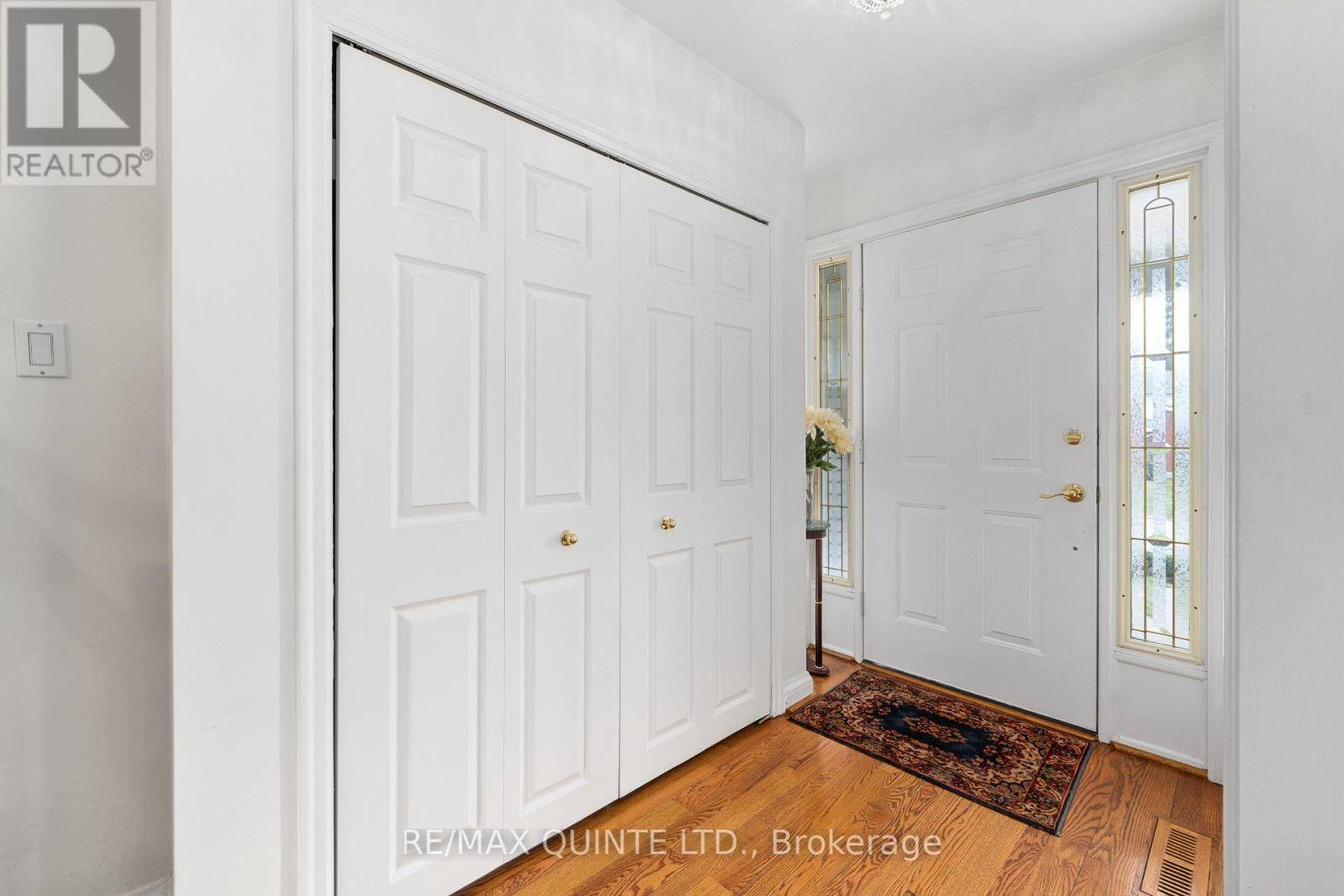 Belleville (belleville Ward), ON K8N4E9,26 ROSEWOOD AVENUE