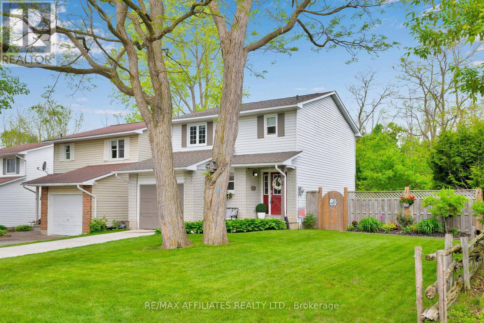 Brockville, ON K6V6L4,2 KAROLINA STREET