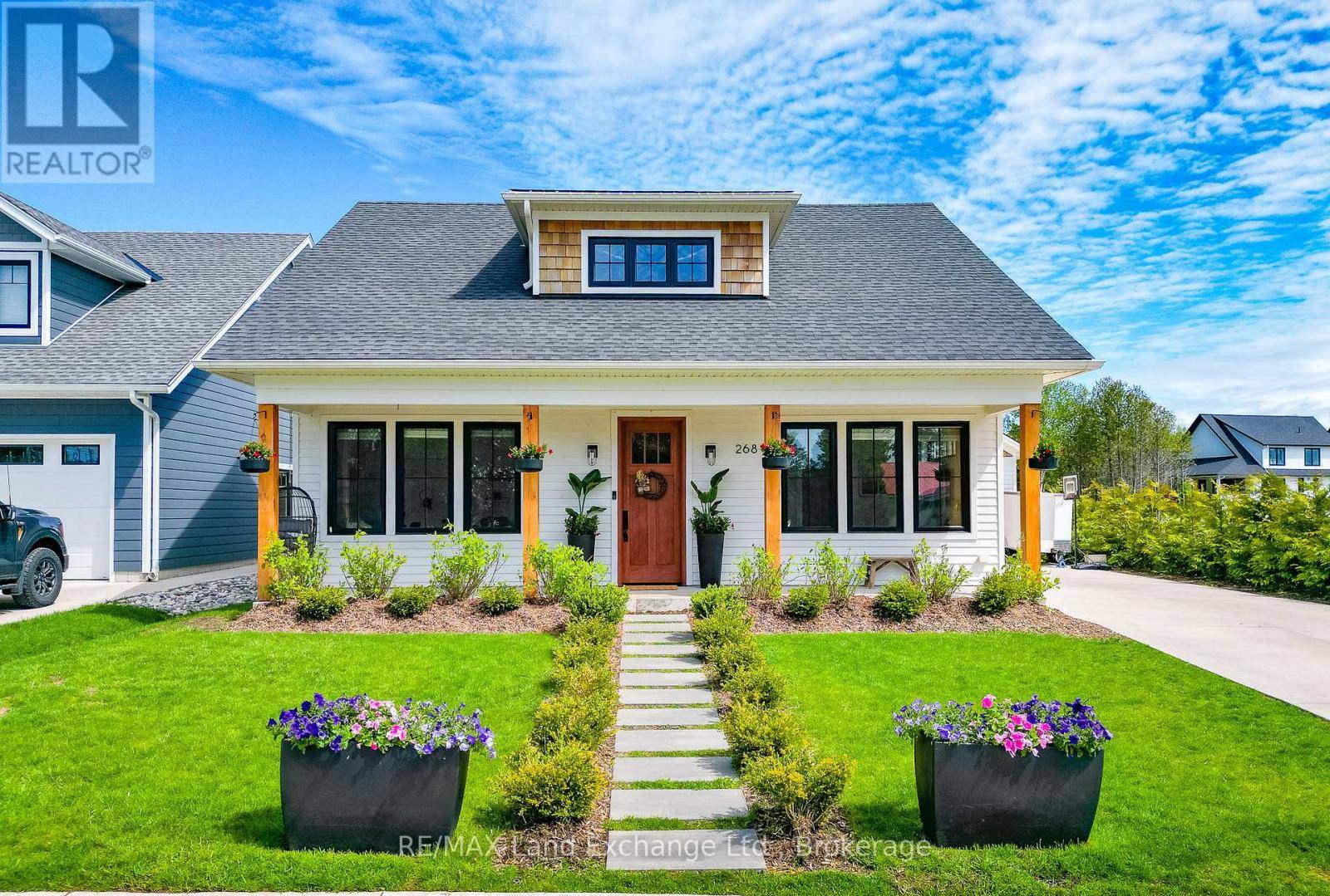 Saugeen Shores, ON N0H2L0,268 MCNABB STREET