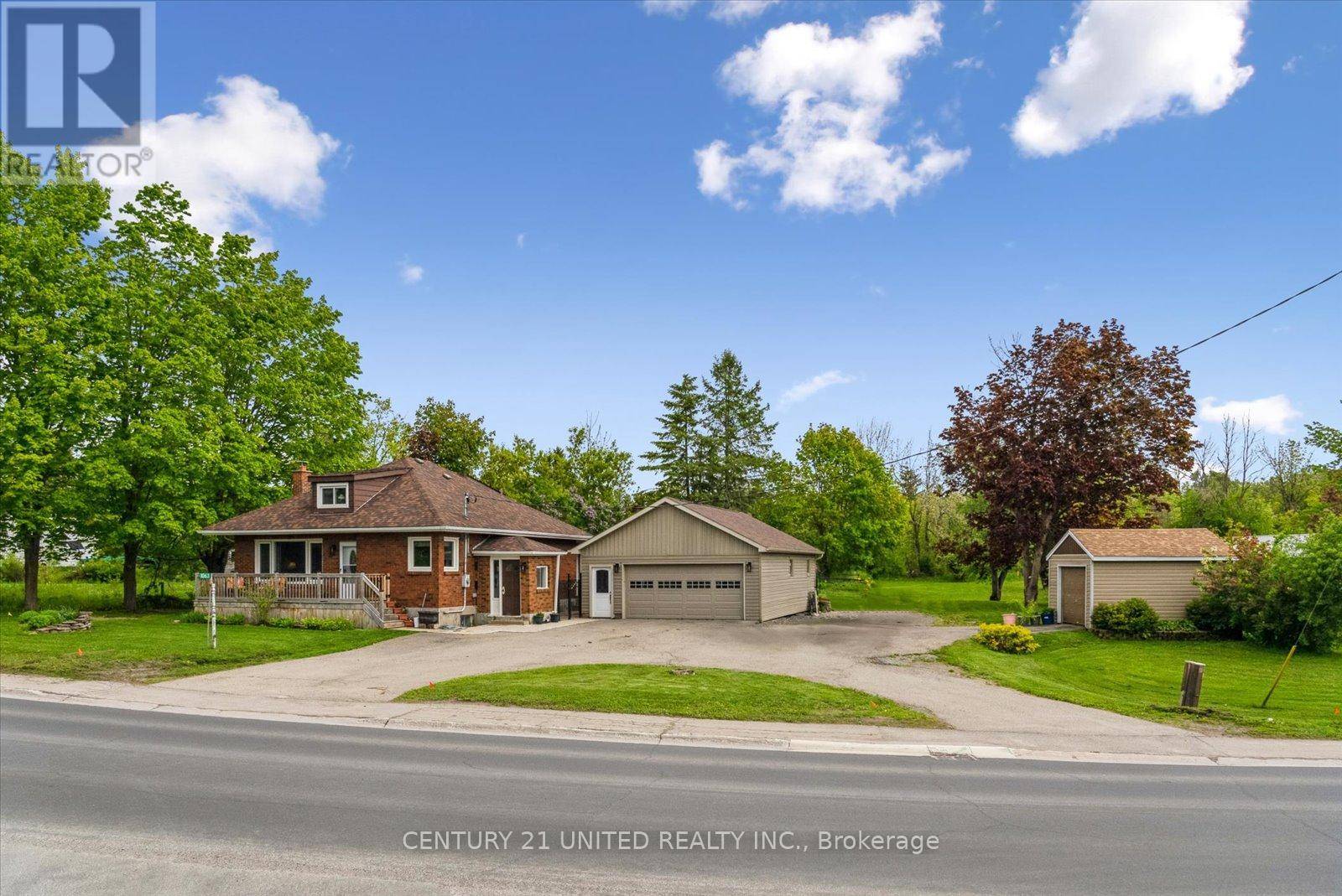 Smith-ennismore-lakefield, ON K0L1H0,1063 WARD STREET