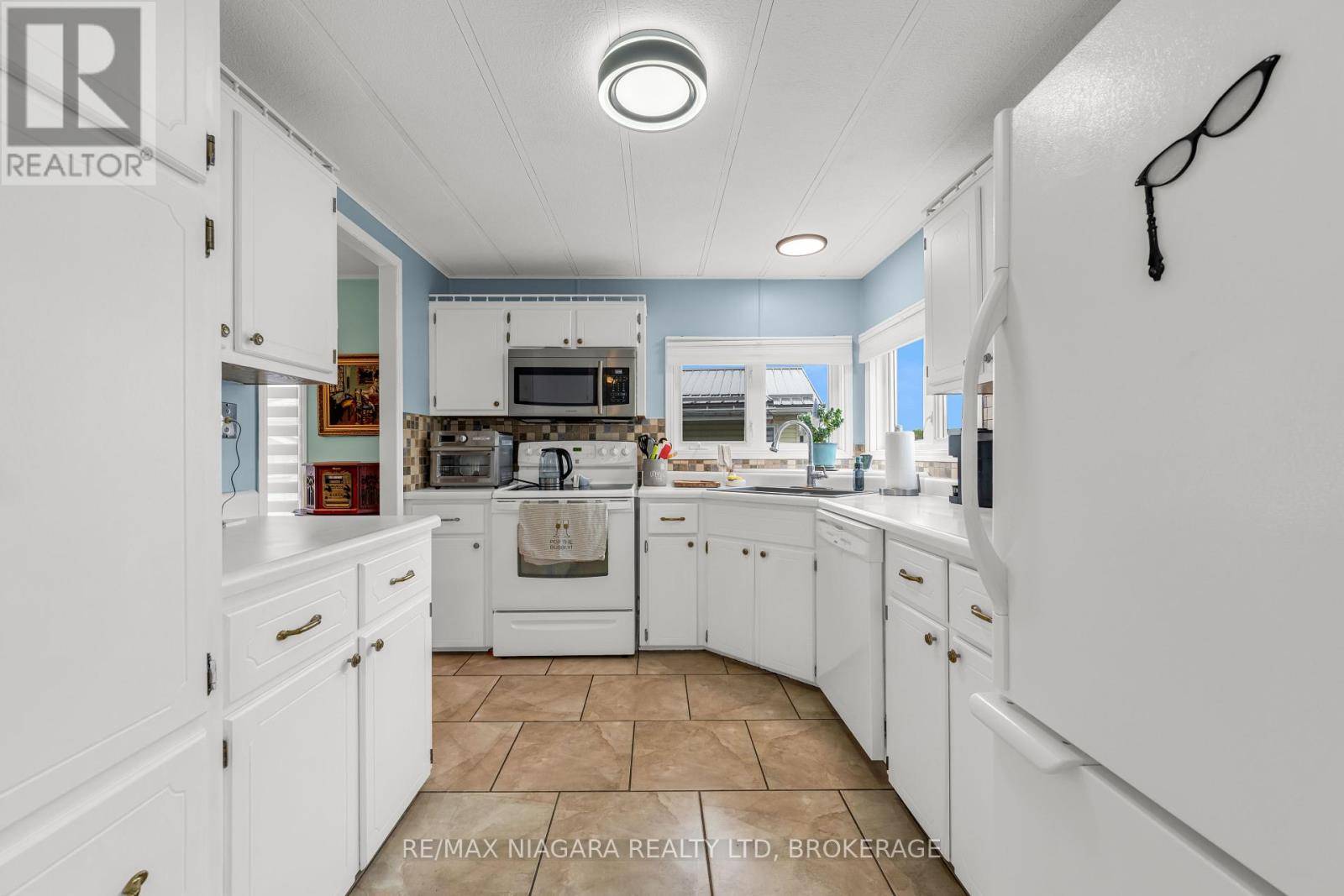 Fort Erie (black Creek), ON L0S1S1,3033 Townline RD #356