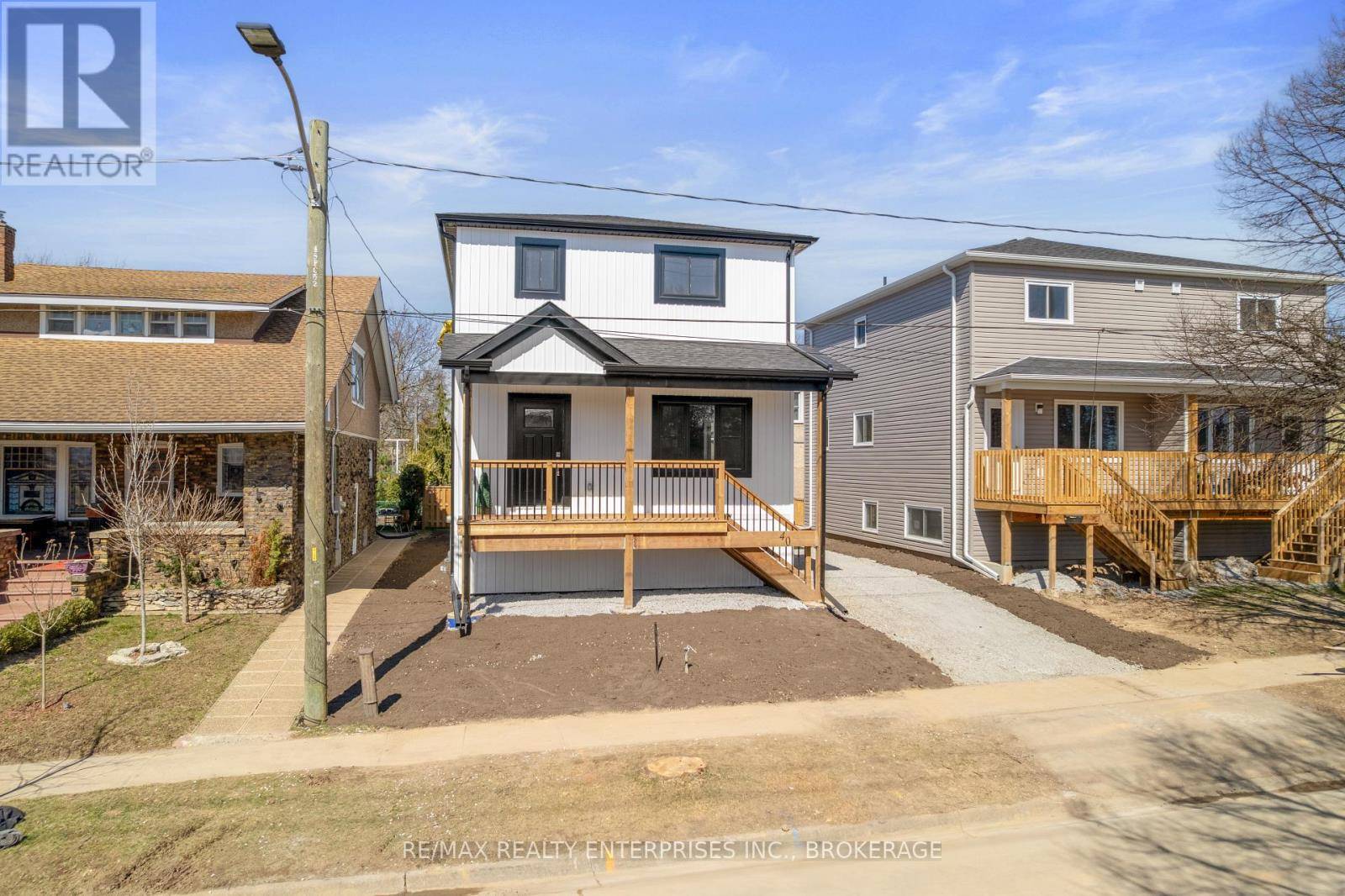 Welland (welland Downtown), ON L3B3S8,40 MCMASTER AVENUE