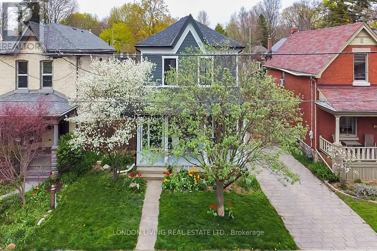 London South (south F), ON N6C1C7,72 BYRON AVENUE E