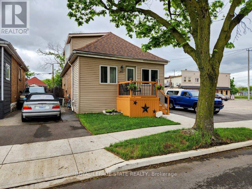 Hamilton (homeside), ON L8H5H5,293 FAIRFIELD AVENUE