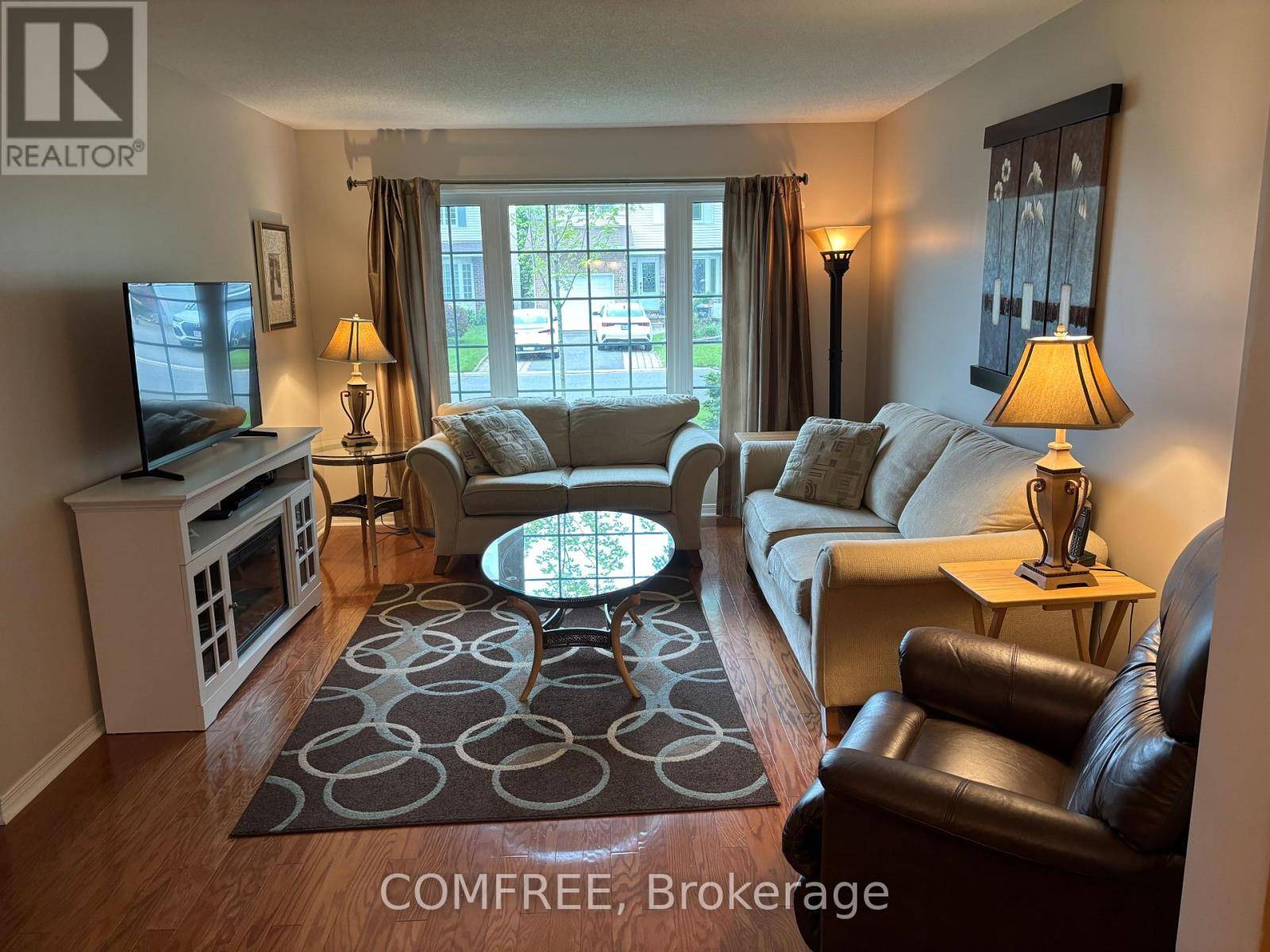 Ottawa, ON K2M1W2,52 SPEERS CRESCENT