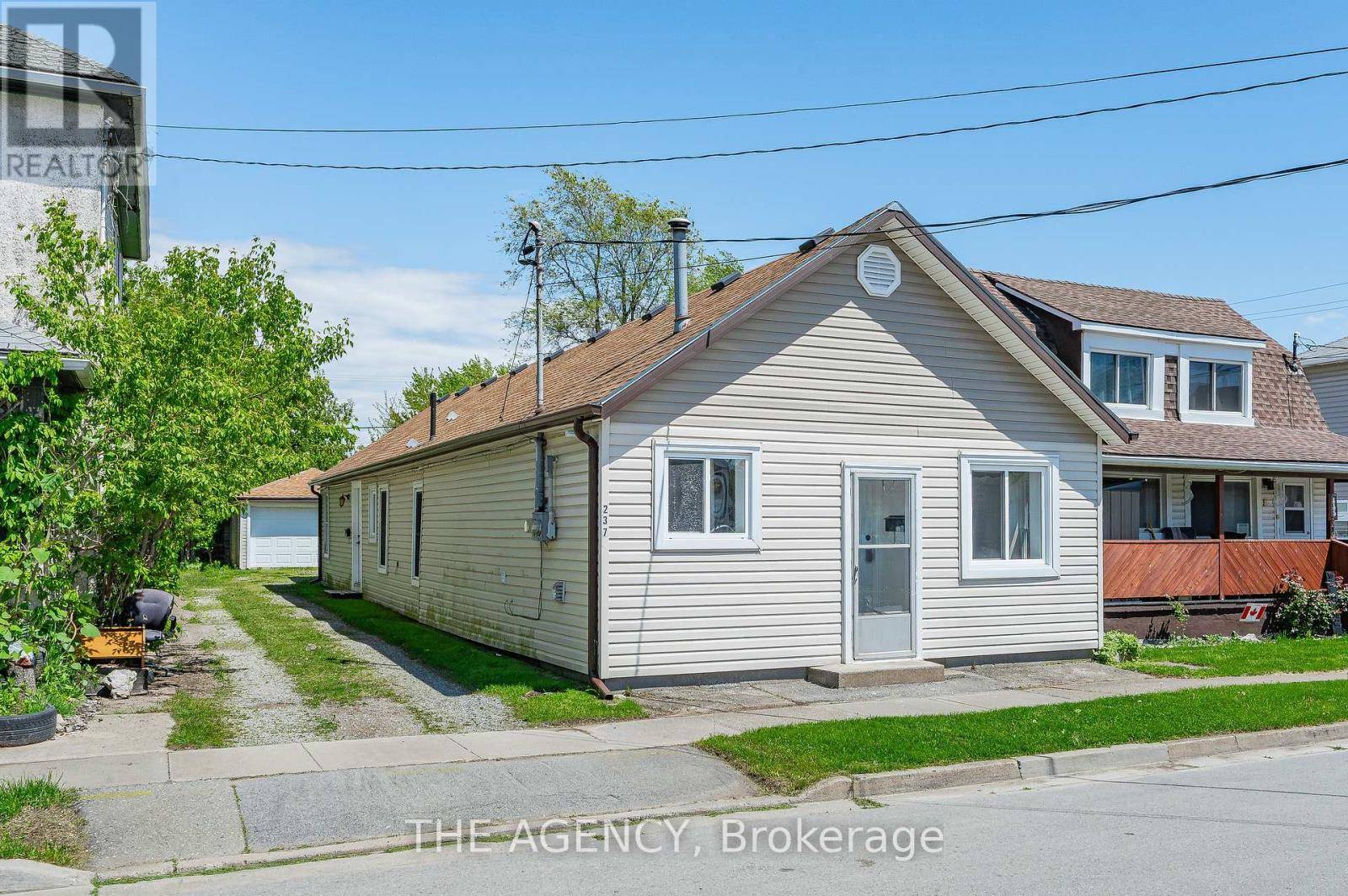Port Colborne (east Village), ON L3K1Y5,237 Mitchell ST #Unit A
