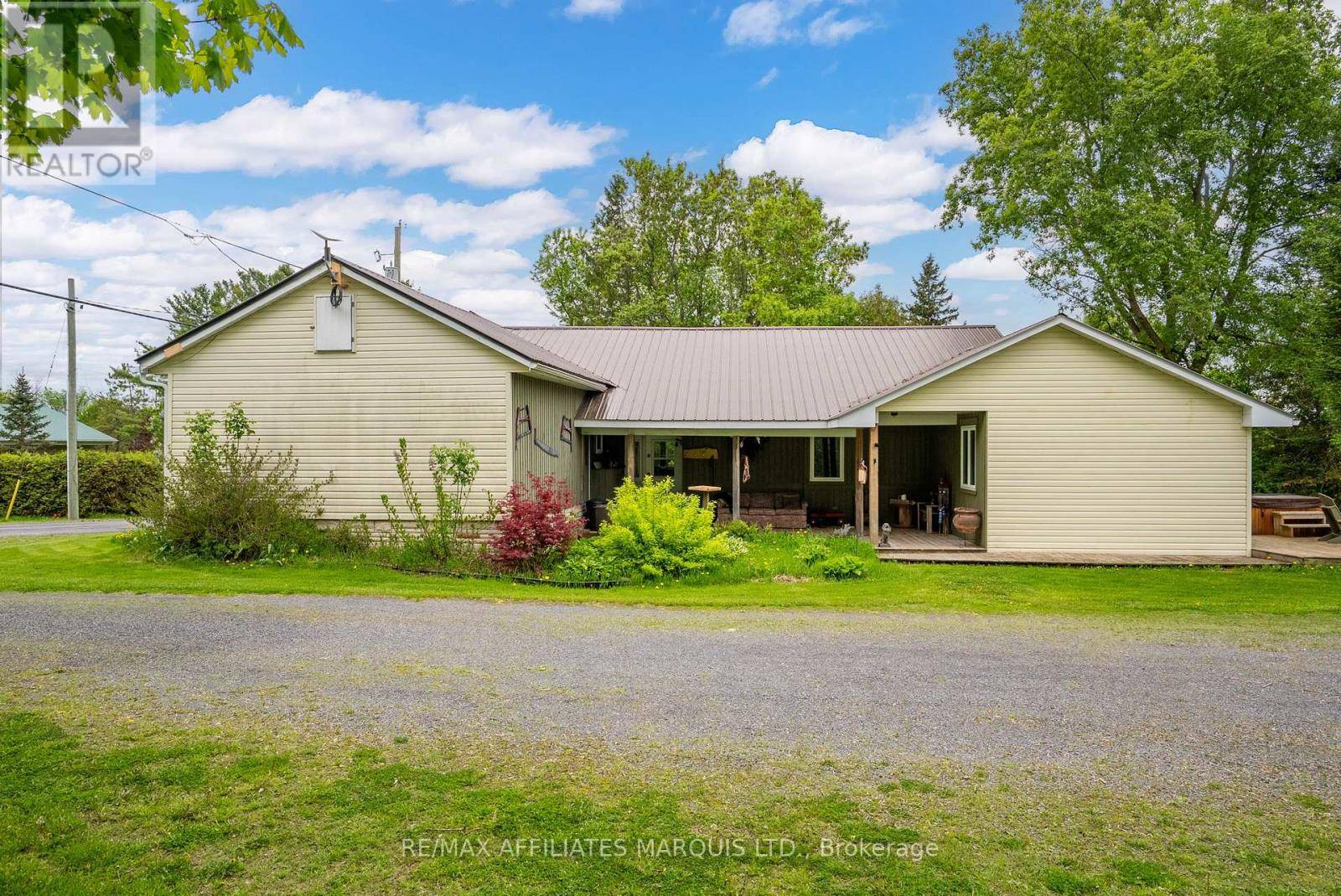 South Glengarry, ON K0C1S0,18573 BEAVERBROOK ROAD