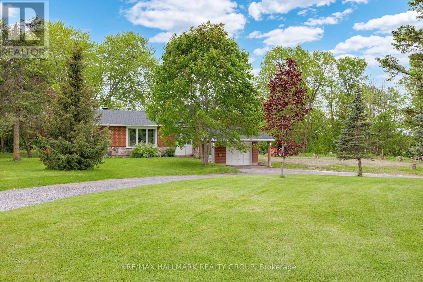 Ottawa, ON K0A3E0,2656 CANAAN ROAD