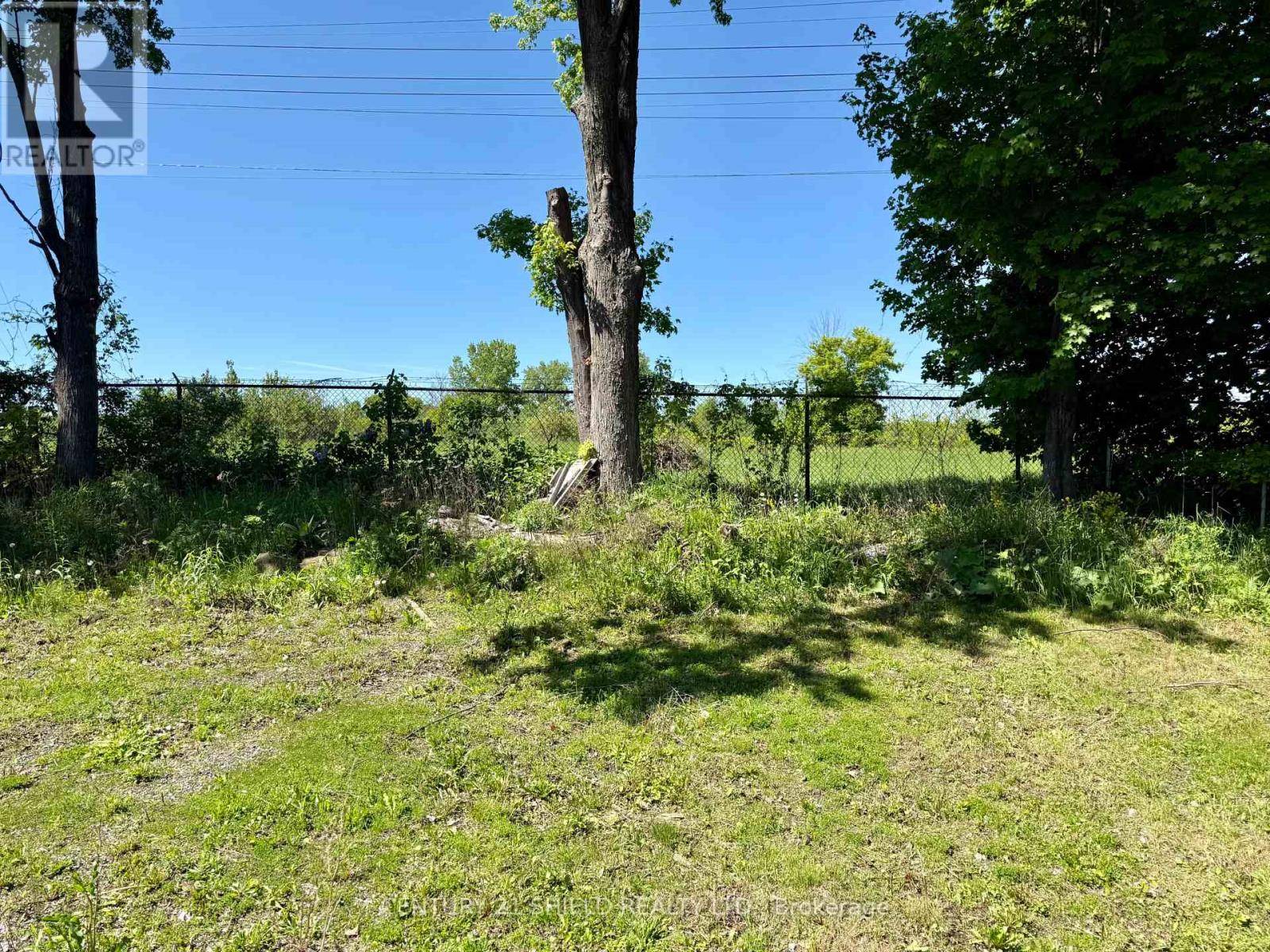 Cornwall, ON K6H5E8,315 DANIS AVENUE