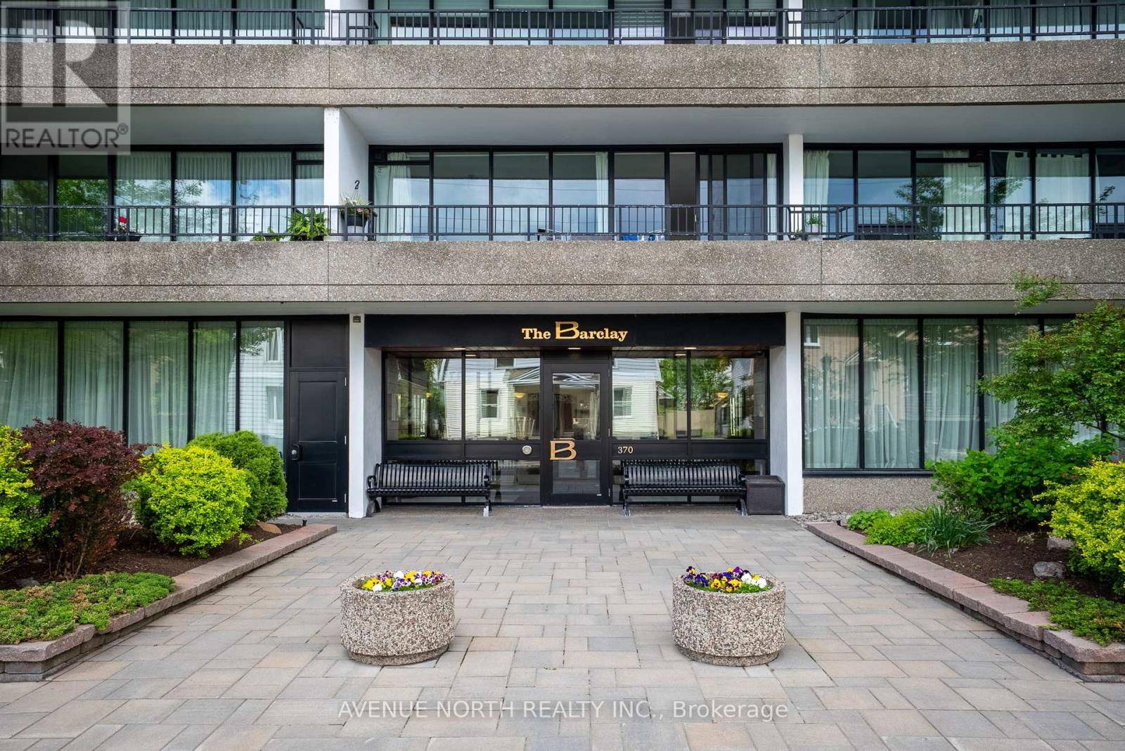 Ottawa, ON K2A3X4,370 Dominion AVE #706