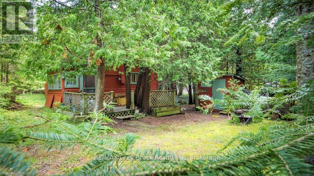 Northern Bruce Peninsula, ON N0H1Z0,25 PINE TREE HARBOUR ROAD