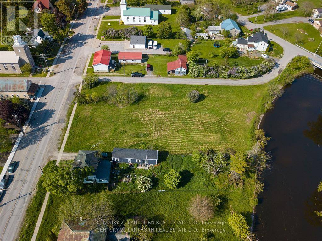 Prince Edward County (ameliasburg Ward), ON K0K1L0,23 PIGTAIL LANE