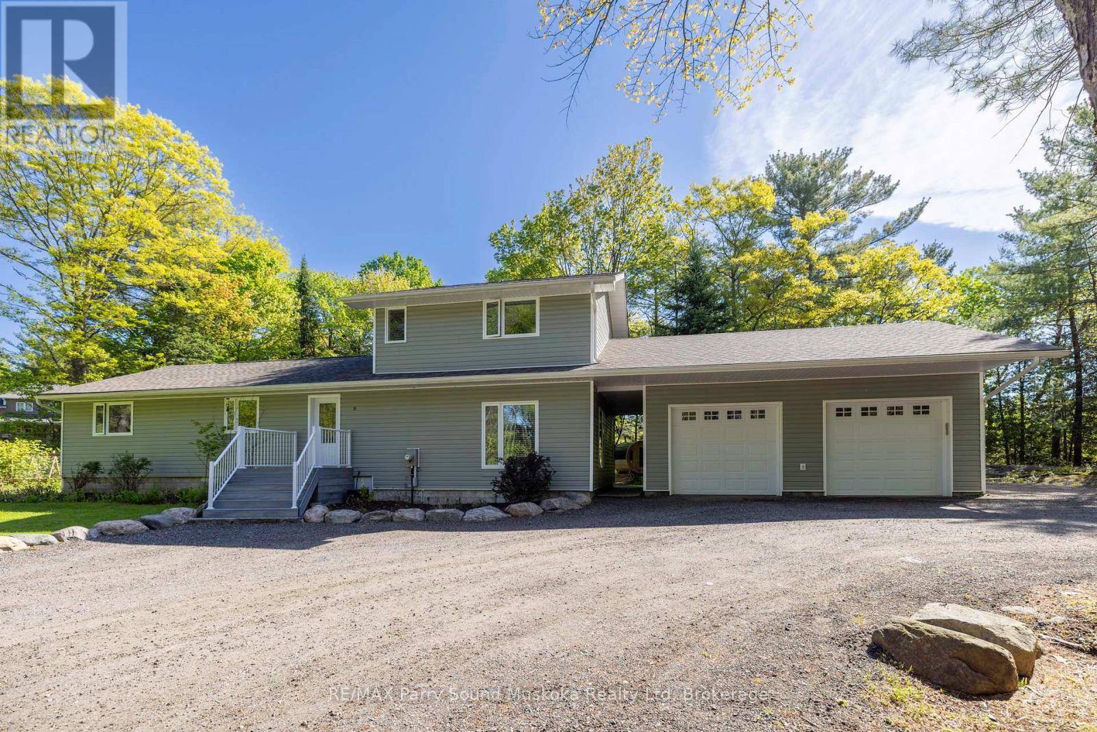 Mcdougall, ON P2A2W9,8 PINERIDGE DRIVE