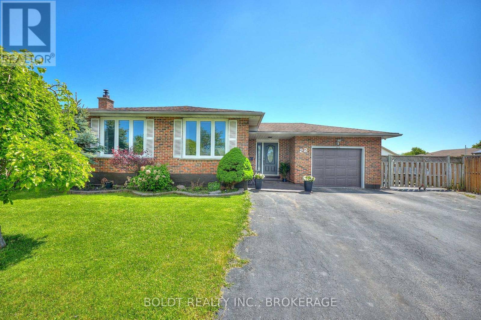 Welland (prince Charles), ON L3C5S9,22 VEGA COURT