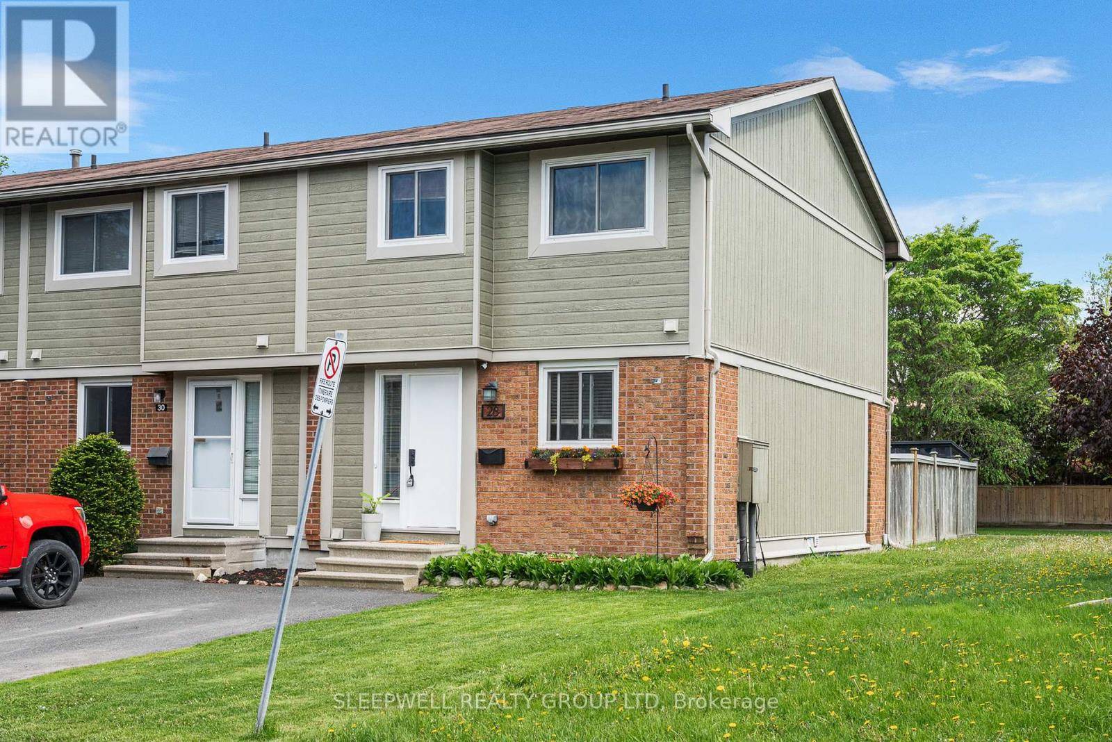 Ottawa, ON K2L2K1,28 Barrow CRES #82