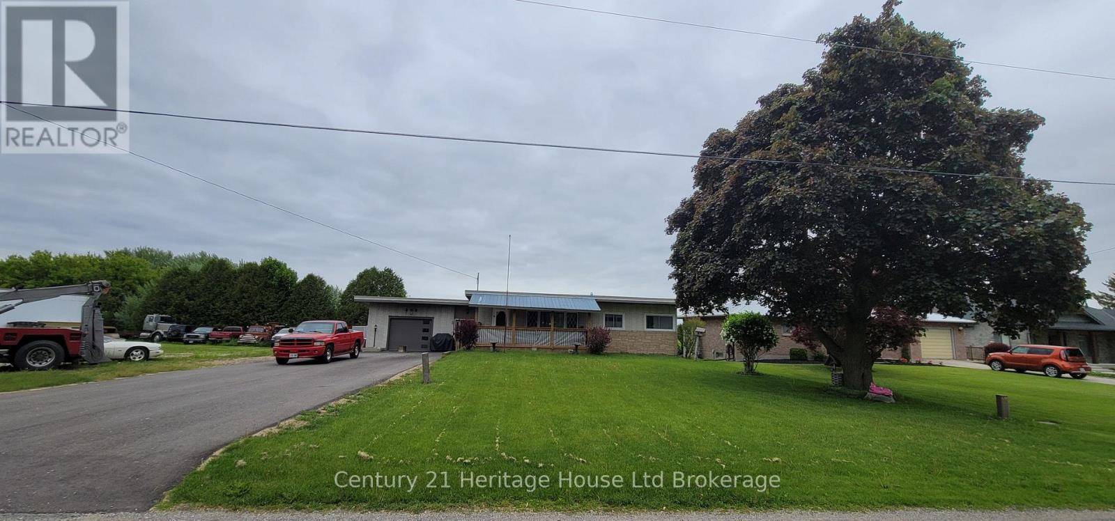 Norfolk, ON N0J1E0,253 TALBOT STREET