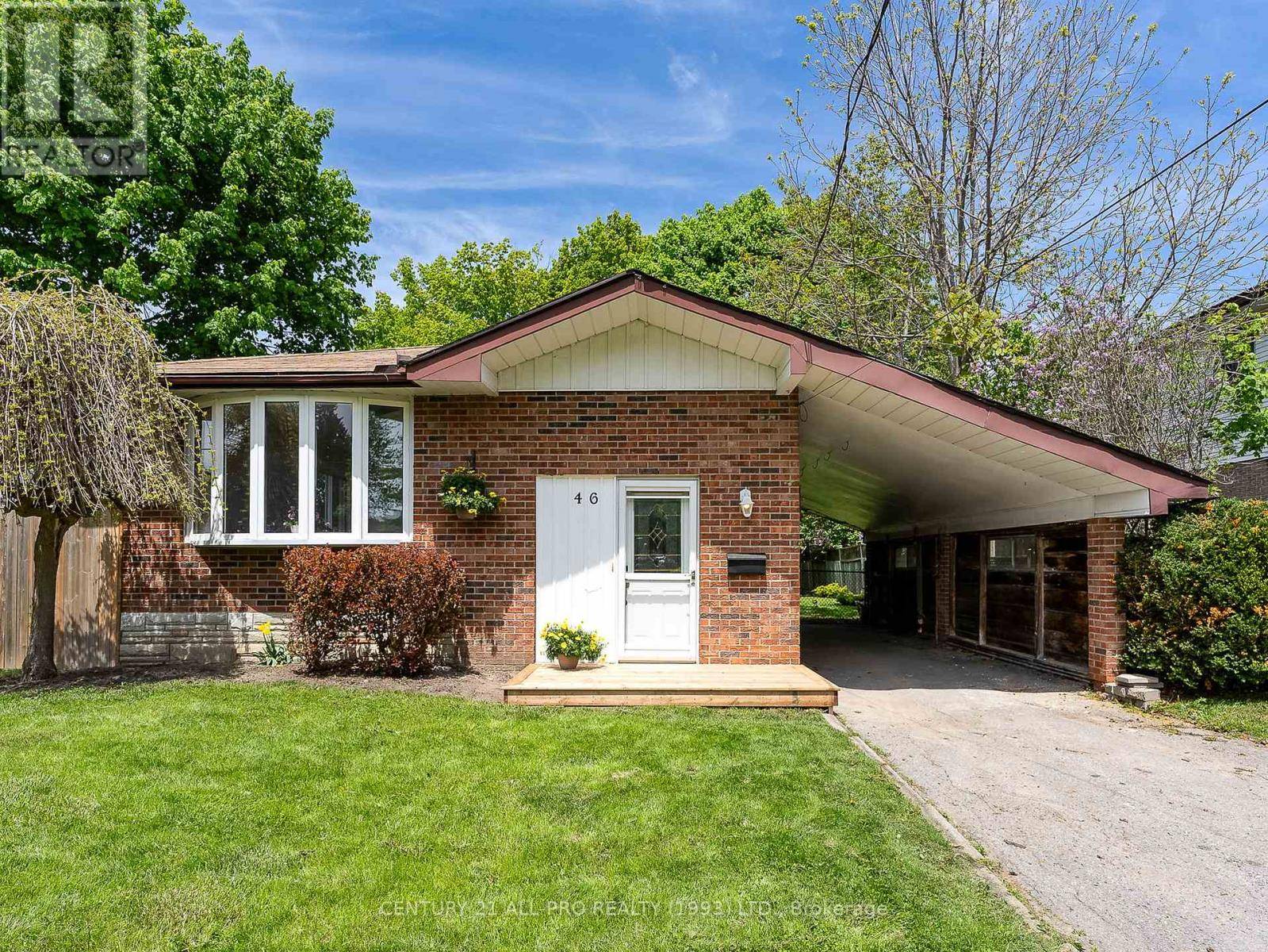 Cobourg, ON K9A4M9,46 MEREDITH CRESCENT