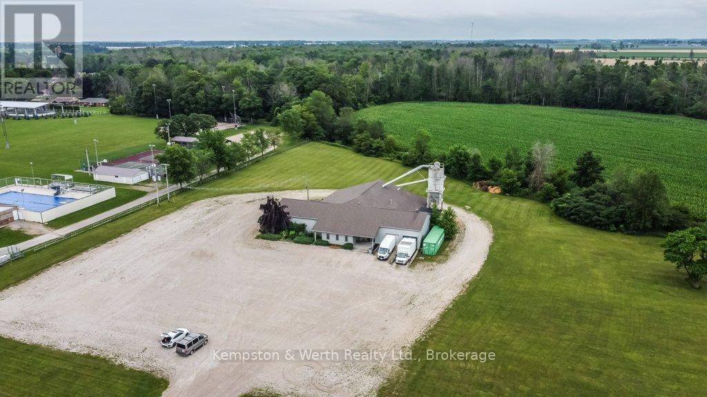 North Perth (elma), ON N0G1B0,281 MAIN STREET