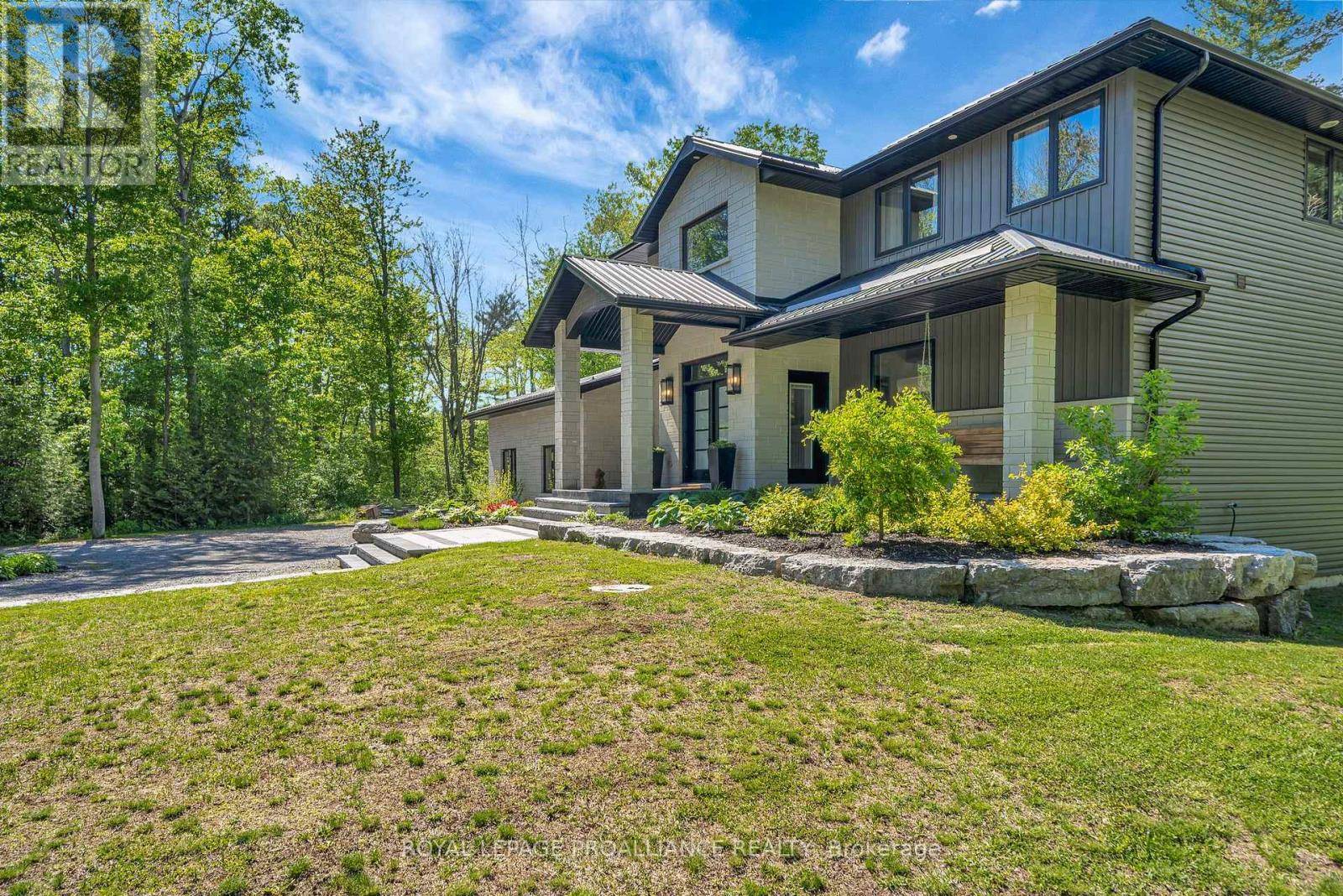 Prince Edward County (ameliasburgh), ON K0K1L0,21514 LOYALIST PARKWAY