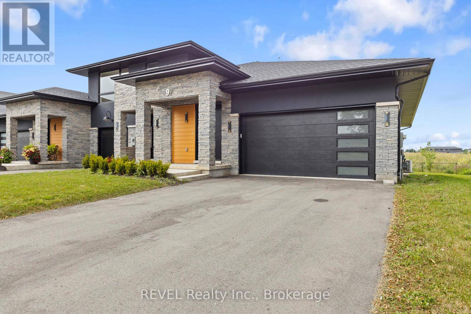 Pelham (fonthill), ON L3B5N5,97 PORT ROBINSON ROAD