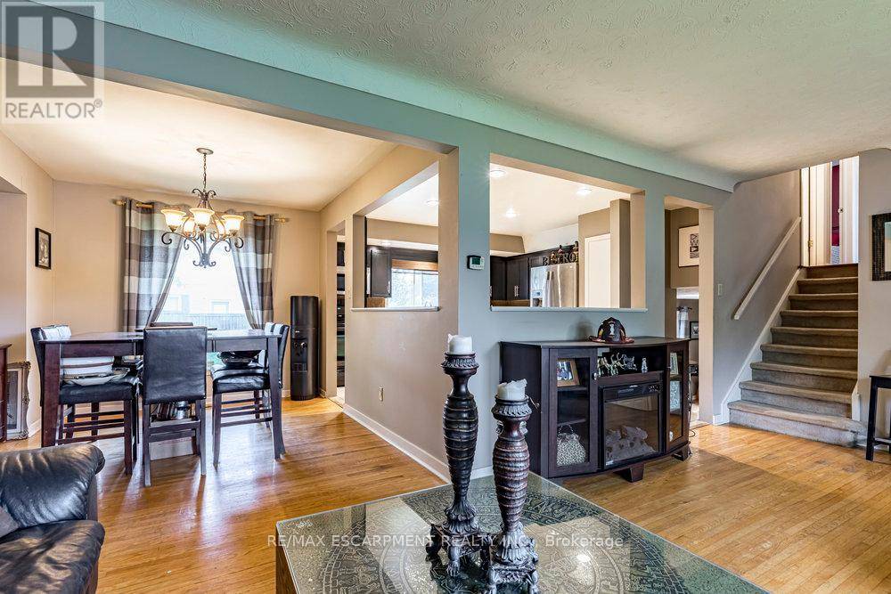 Niagara Falls (dorchester), ON L2G2M9,6871 CORWIN CRESCENT