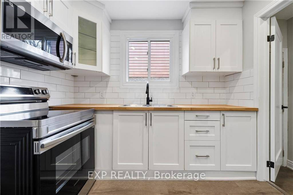 Niagara Falls (ascot), ON L2H1V3,8059 Aintree DR #Upper