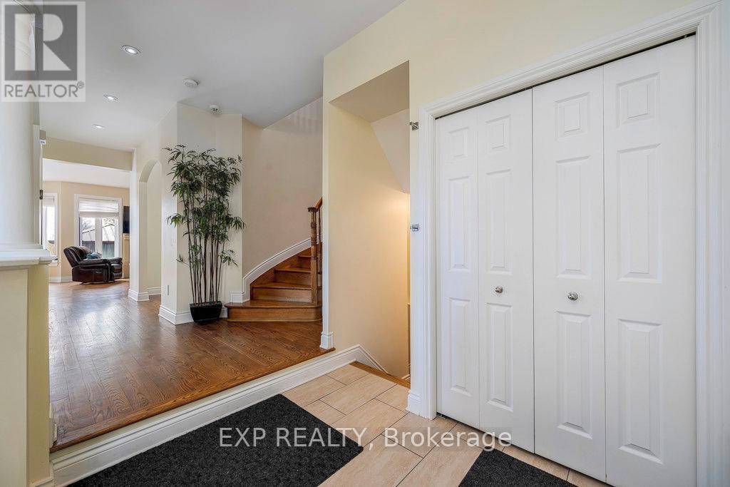 Ottawa, ON K4P0C3,6768 BREANNA CARDILL STREET