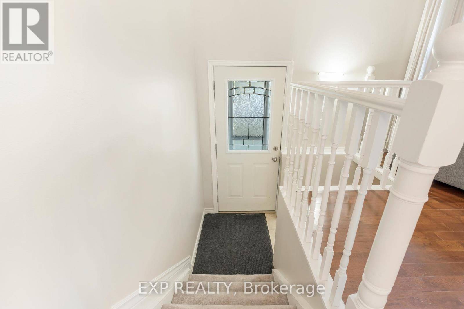 Hamilton (stoney Creek), ON L8J1A8,88 RAND STREET S