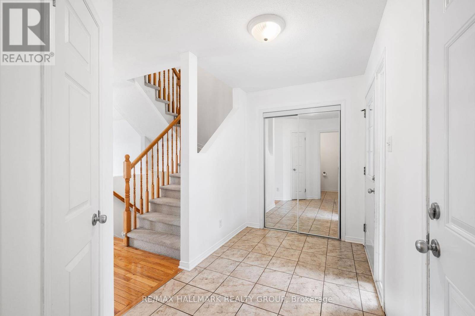 Clarence-rockland, ON K4K0B6,2681 RAYMOND STREET