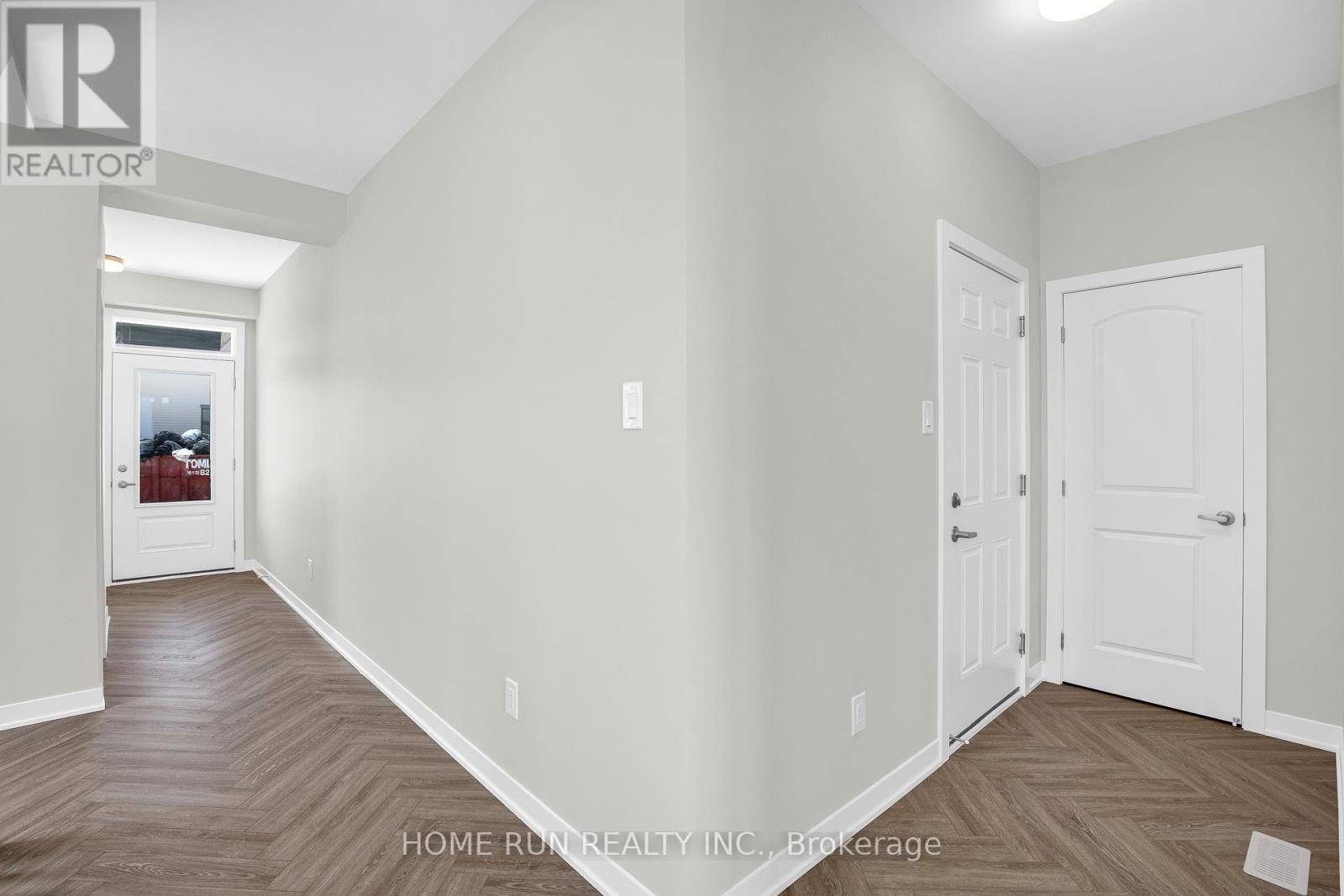 Ottawa, ON K2J7H4,829 ANDESITE TERRACE