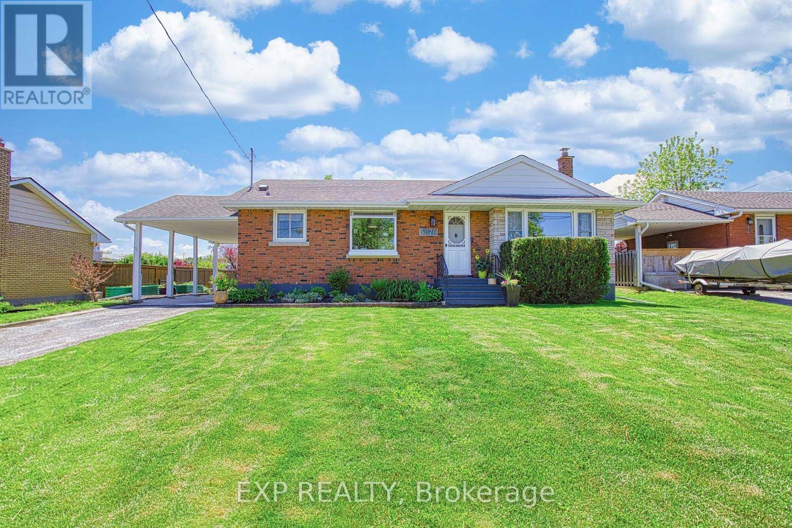Lincoln (beamsville), ON L0R1B7,5070 ELIZABETH STREET