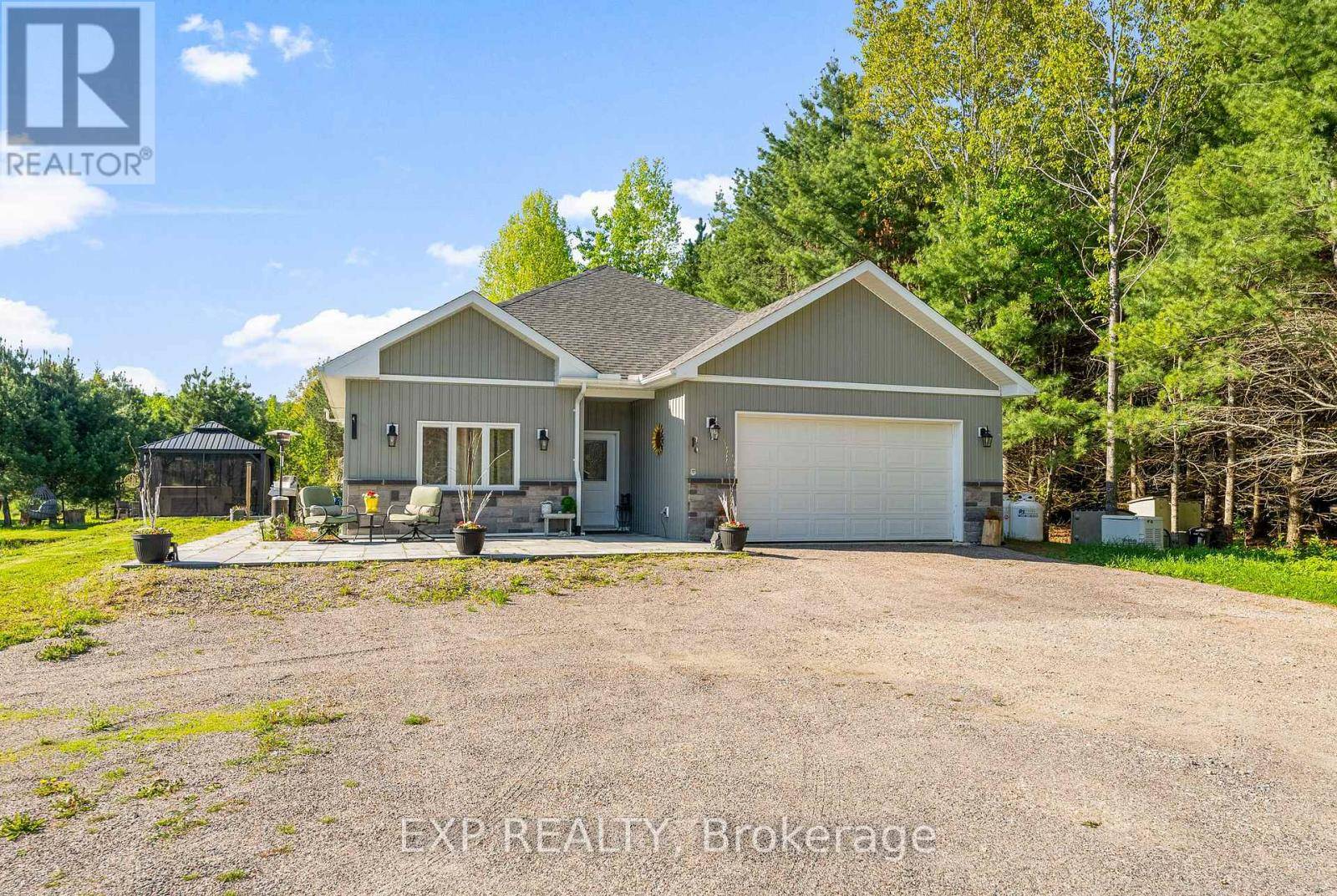 Greater Madawaska, ON K0J2R0,12 EASTERN AVENUE