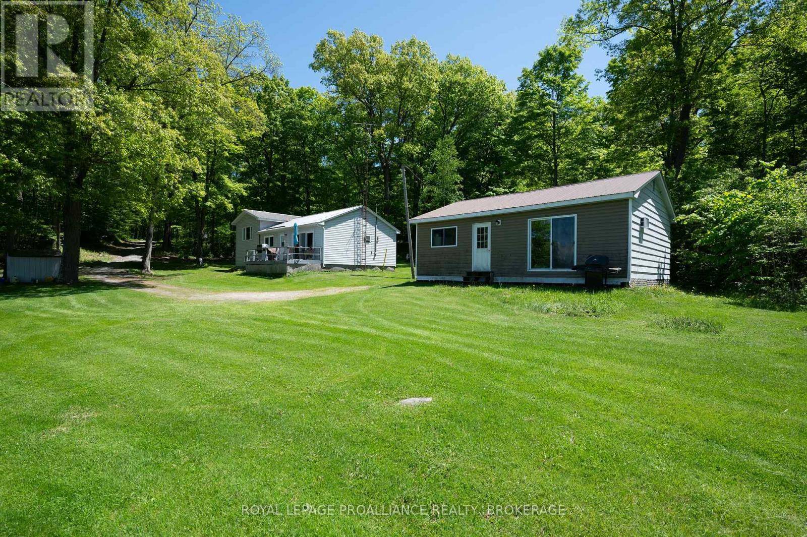 Front Of Leeds & Seeleys Bay, ON K7G2V4,1122 GANANOQUE LAKE ROAD