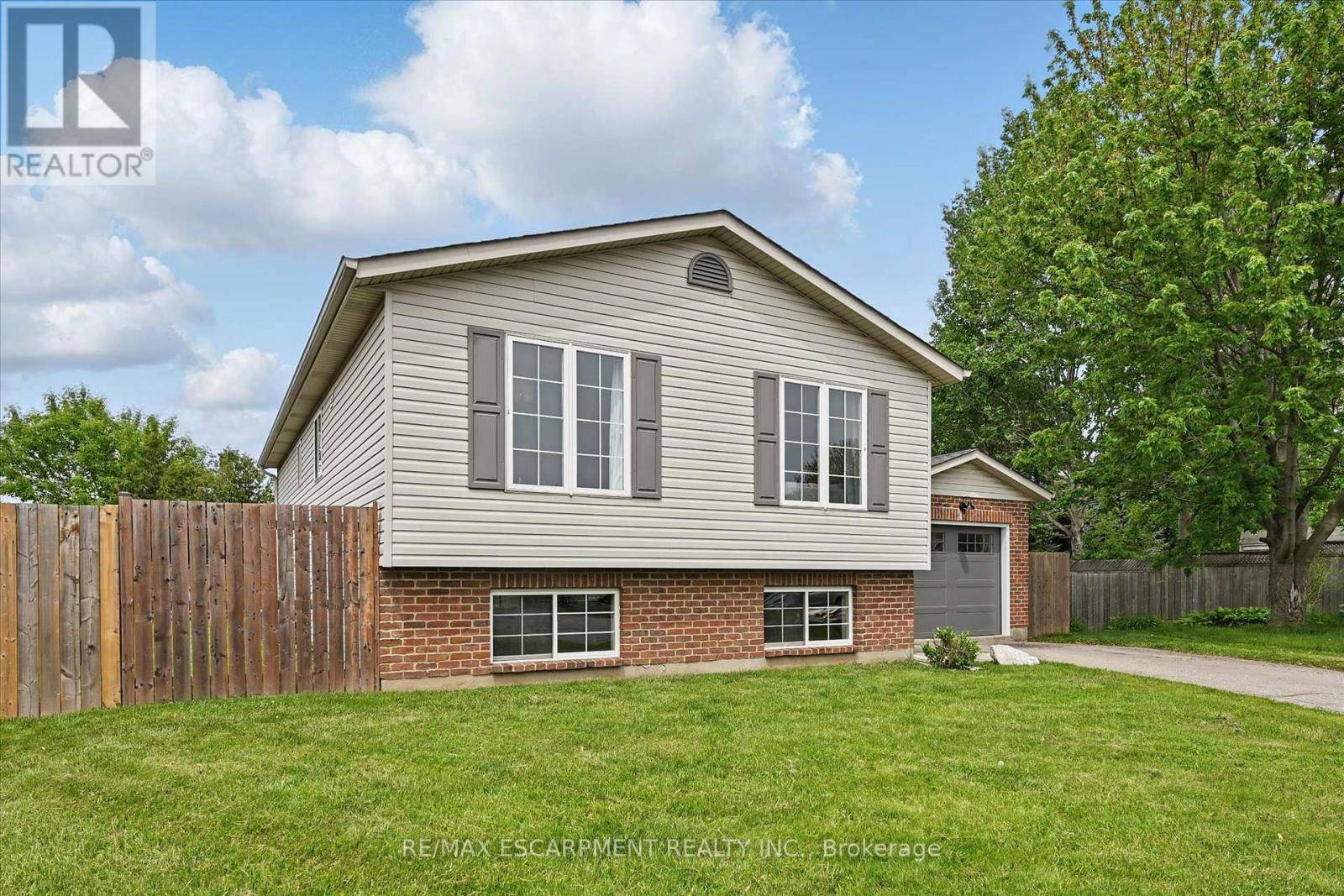 Lincoln (beamsville), ON L3J0C9,4947 ALEXANDRA AVENUE