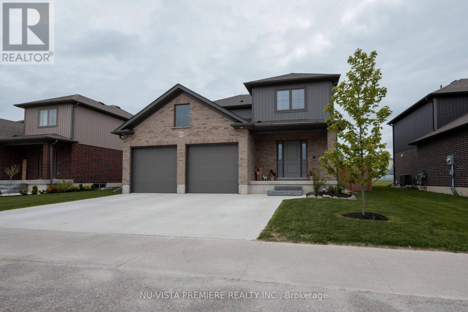 North Perth (wallace), ON N4W0J7,825 BINNING STREET W