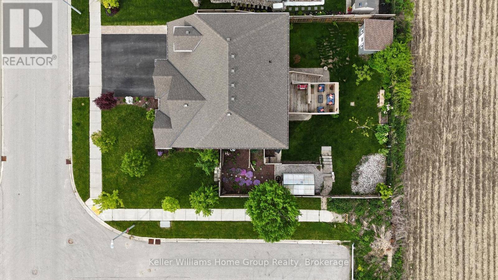 Centre Wellington (elora/salem), ON N0B1S0,75 STAFFORD STREET