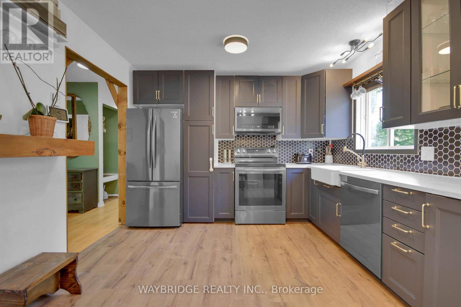Clarence-rockland, ON K4K1K9,1108 DES MERISIERS STREET
