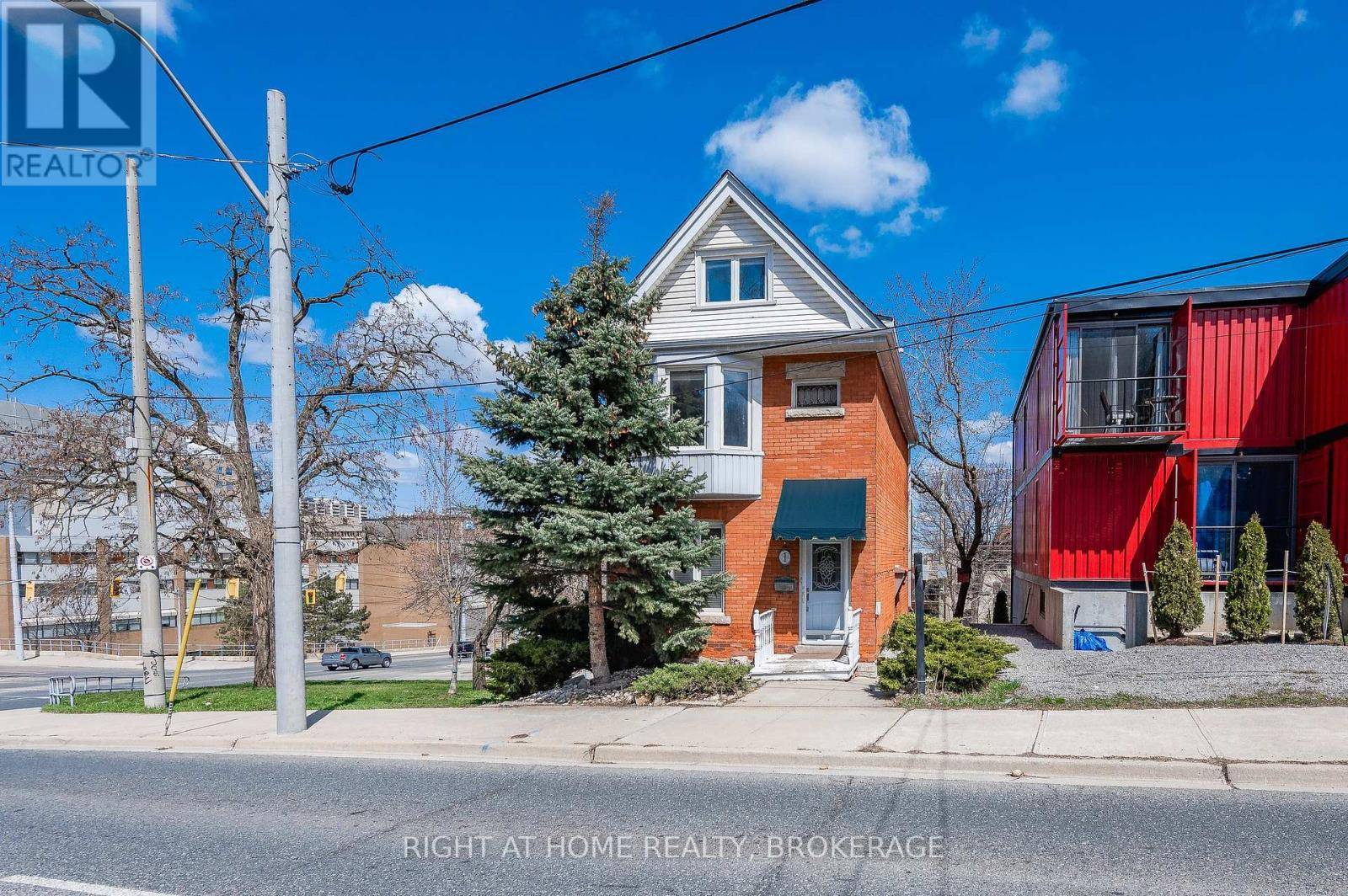 Hamilton (corktown), ON L8N2H4,1 ARKLEDUN AVENUE