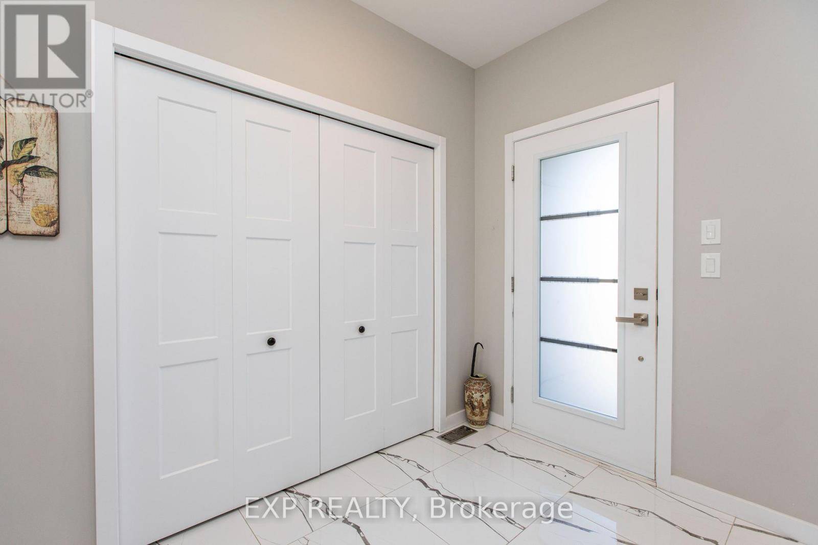 Clarence-rockland, ON K4K0H7,65 GRANITE STREET